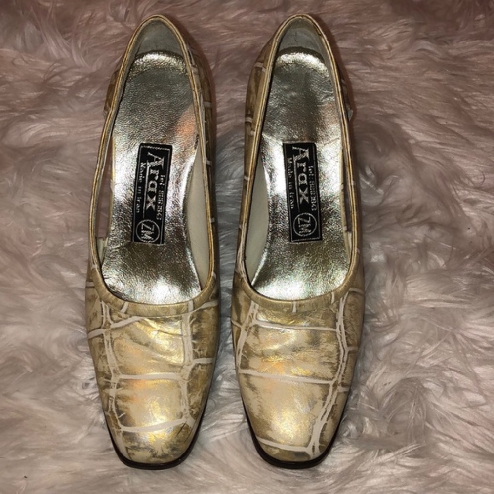 Vintage Metallic Snake Cutout Pumps - Picture 3 of 4